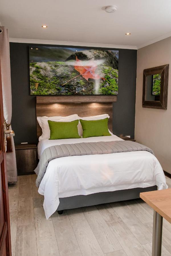נלספרויט Vinique Guesthouse מראה חיצוני תמונה