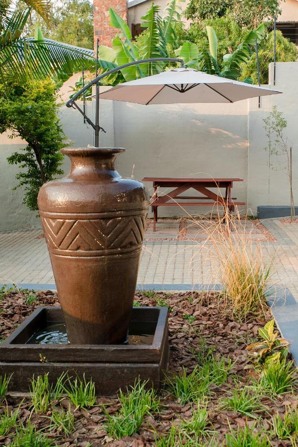 נלספרויט Vinique Guesthouse מראה חיצוני תמונה